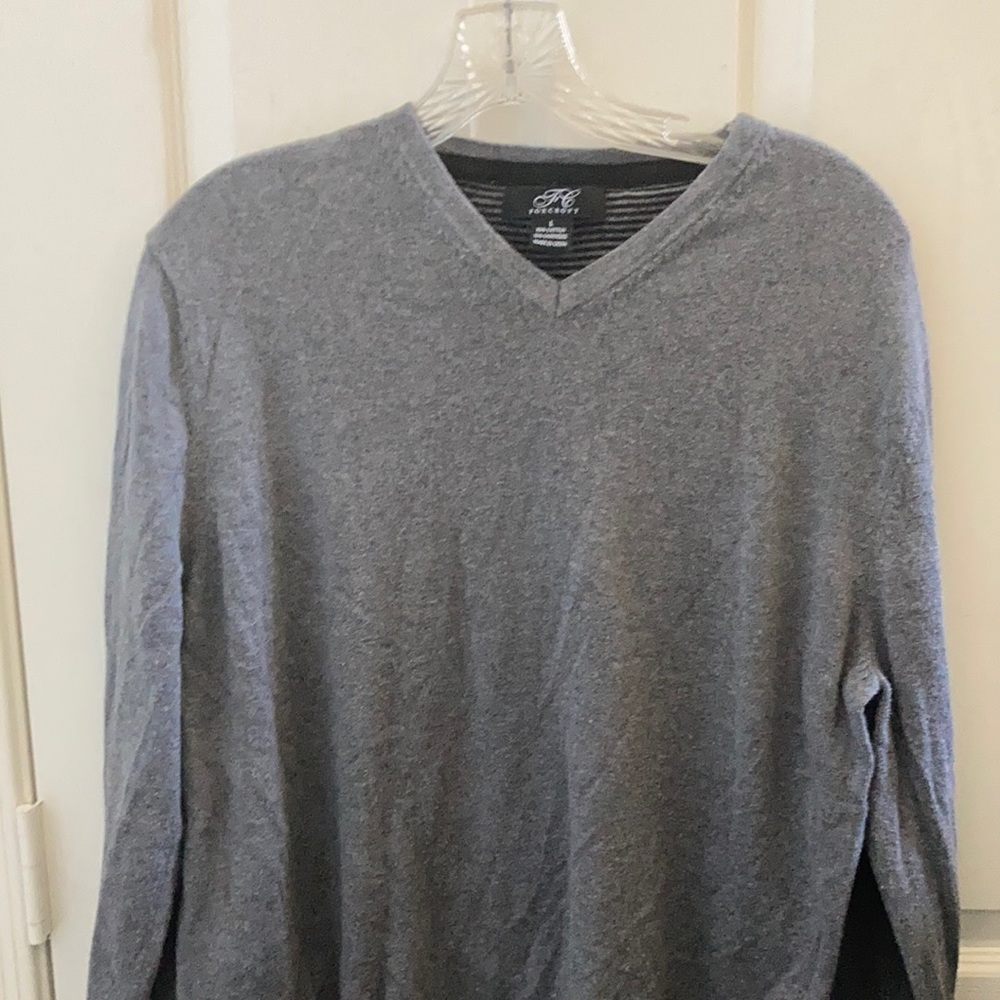 FINAL MARKDOWN Men’s foxcroft V-neck pull over large